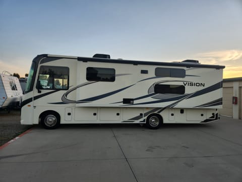 2022 Entegra Vision Motorhome "THE VISION" Drivable vehicle in Murrieta
