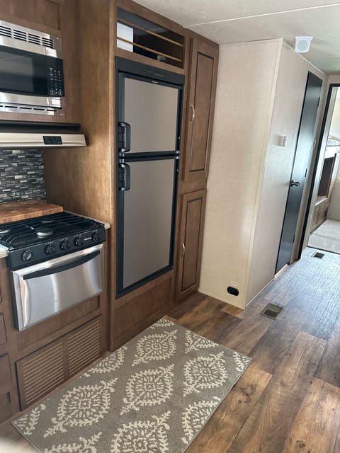 Family/Pet Friendly 2017 Forest River Salem 32BH Towable trailer in Door County