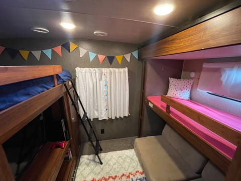 Ozzie’s Family  Camper Rental! Remorque tractable in Lakewood Ranch