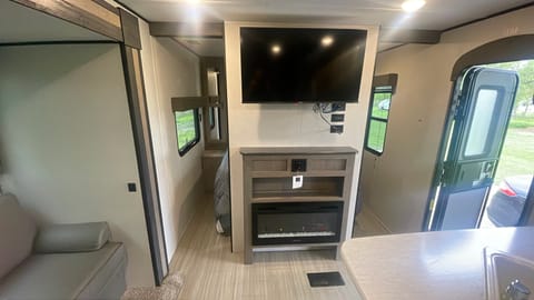Jacob's RV Towable trailer in Pearland