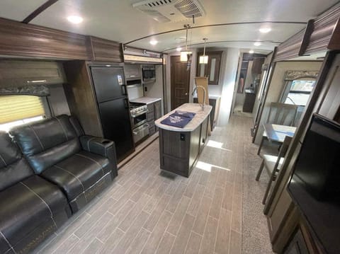 2020 Keystone RV Laredo 330RL Towable trailer in Sierra Vista