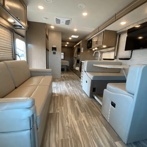 2021 Thor Motor Coach ACE Véhicule routier in Laveen Village