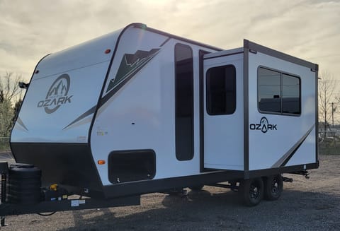 BRAND NEW! Tennessee Traveler! Tráiler remolcable in Old Hickory