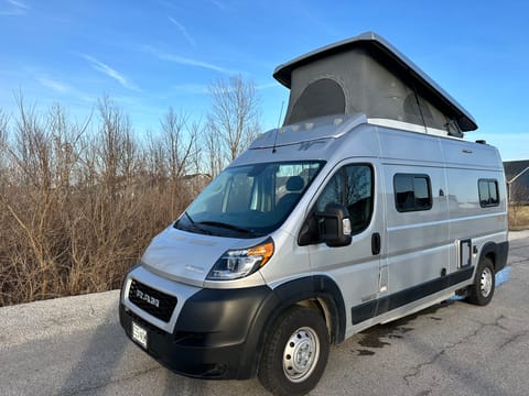 Silver Stream Cruiser Campervan in Saint Charles