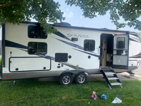 Matt and Jill’s pet and kid friendly RV Towable trailer in Ephrata