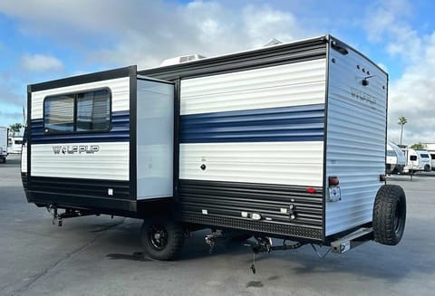 2024 FR Wolf Pup 17JW (3065) Winter Haven Towable trailer in Winter Haven