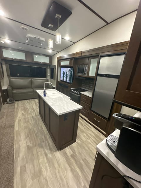 2020 Forest River RV Impression 34MID Towable trailer in Lake Travis