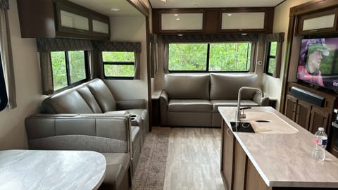 2020 Forest River RV Impression 34MID Towable trailer in Lake Travis