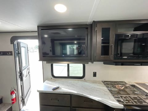 2023 Grand Design Transcend Xplor 251BH Towable trailer in Oak Harbor