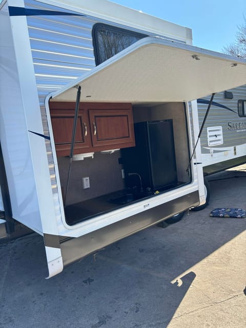 2015 Forest River Salem Towable trailer in Manistee