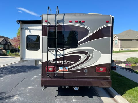 2016 Forest River - Sunseeker 2400W Drivable vehicle in West Jordan