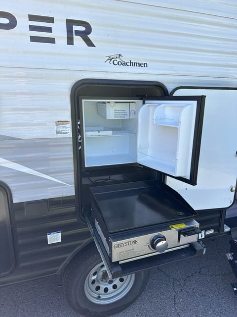 Bourbon Basecamp Towable trailer in Crestwood