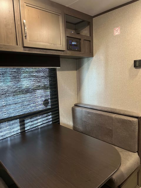 Spacious modern camper with ample sleeping options Towable trailer in Idaho Falls