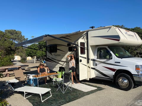 2018 Coachmen RV Freelander 22QB Ford 350 Drivable vehicle in Costa Mesa