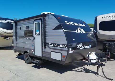 Roam and Relax RV Rentals Towable trailer in The Colony