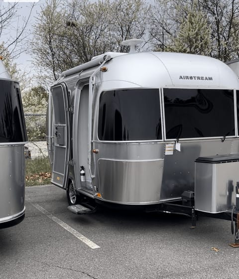 Affordable Airstream for Rent (16 ft) Towable trailer in Nashua