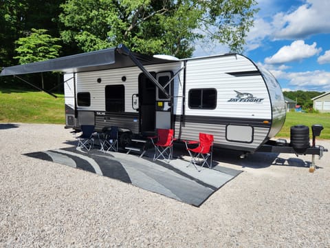 NEW Hocking Hills RV 2.0 Towable trailer in Falls Township