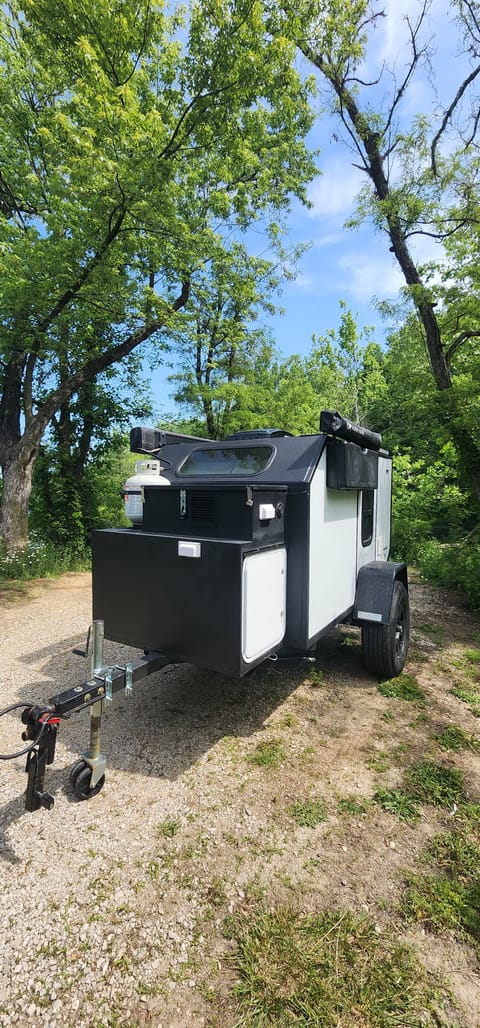 2022 Crusade Overland Beast Towable trailer in Town N Country