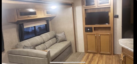 Comfy, cozy family fun camper rental. Towable trailer in Clovis