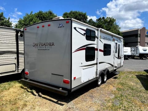 J&js Camper Towable trailer in Middle Smithfield