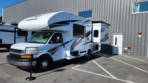 Wanderlust at Heart - 2022 Jayco Redhawk SE 22C Drivable vehicle in Stono River