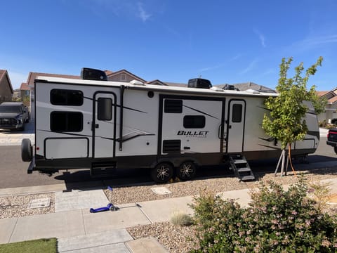 2022 Keystone Bullet Ultra Lite 330BHS Towable trailer in Rocklin