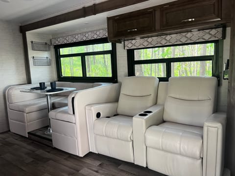 2021 Jayco Redhawk 29XK Drivable vehicle in Bigfork