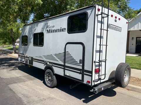 Perfect Small Family Travel Trailer! Towable trailer in Merced