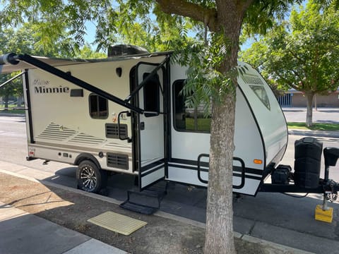 Perfect Small Family Travel Trailer! Towable trailer in Merced