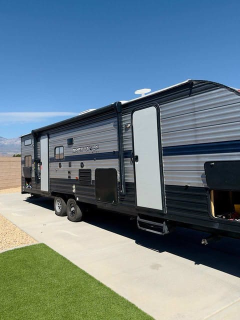 New RV. Sleeps 9! Unlimited Miles! Generator. Towable trailer in Woodstock