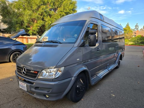 Mercedes Sprinter Leisure Travel Free Spirit Campervan in Rancho Penasquitos