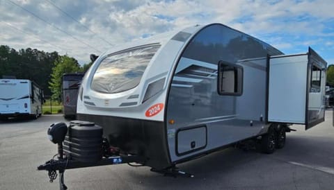 Taylor the Travel Trailer Towable trailer in Hickory