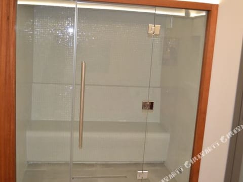 Fitness & Recreational Facilities