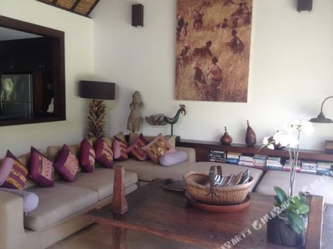 Hotel Interior/Public Areas