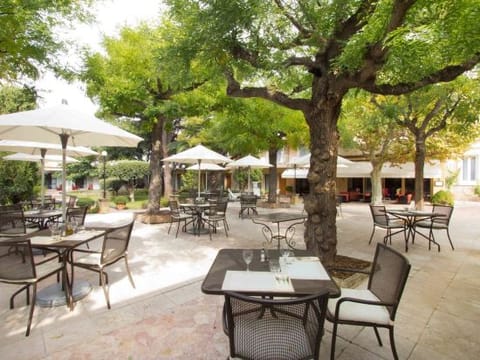 Hotel Interior/Public Areas