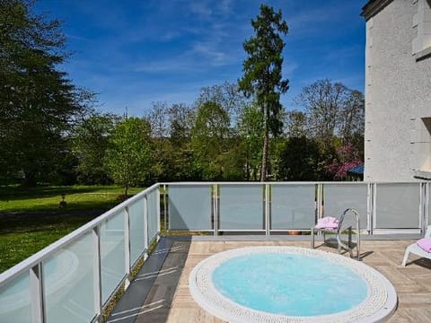 Fitness & Recreational Facilities