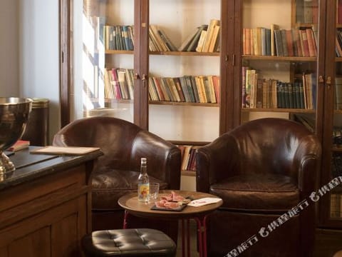 Hotel Interior/Public Areas