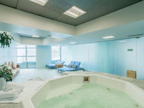 Fitness & Recreational Facilities