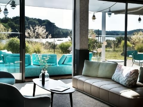 Hotel Interior/Public Areas