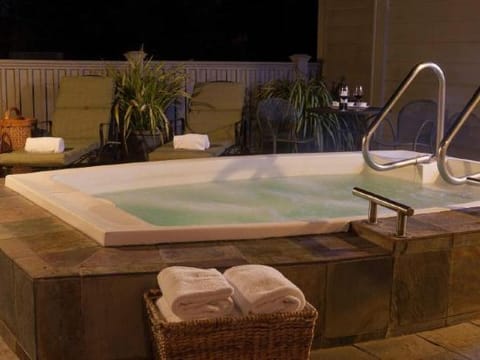 Fitness & Recreational Facilities