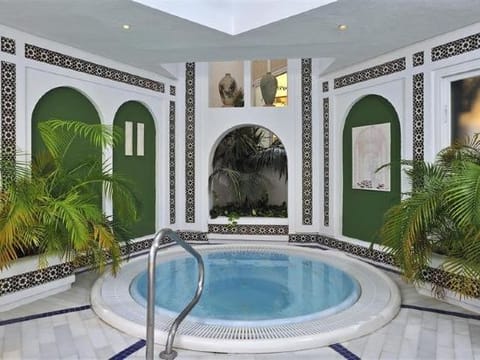 Fitness & Recreational Facilities