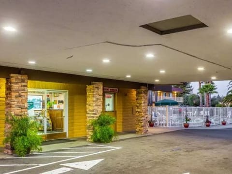 Hotel Interior/Public Areas