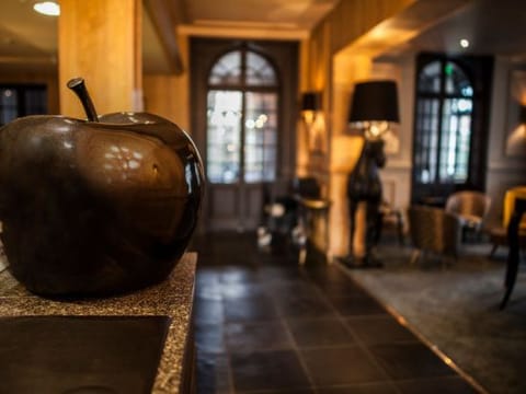 Hotel Interior/Public Areas