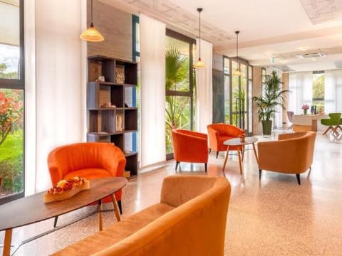 Hotel Interior/Public Areas
