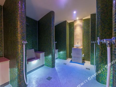 Fitness & Recreational Facilities