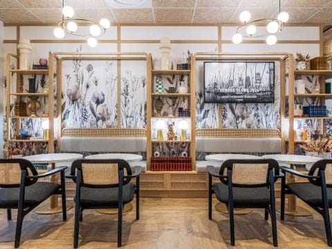 Hotel Interior/Public Areas