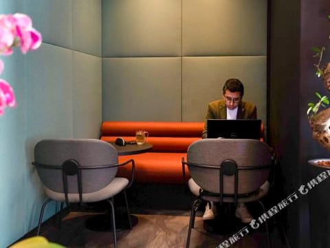 Hotel Interior/Public Areas