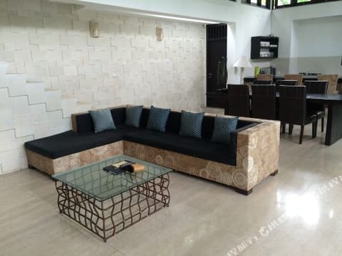 Hotel Interior/Public Areas