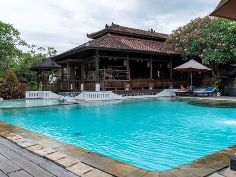 Hotel Interior/Public Areas