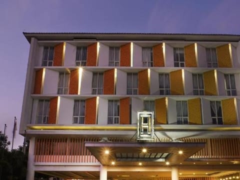 Hotel Exterior